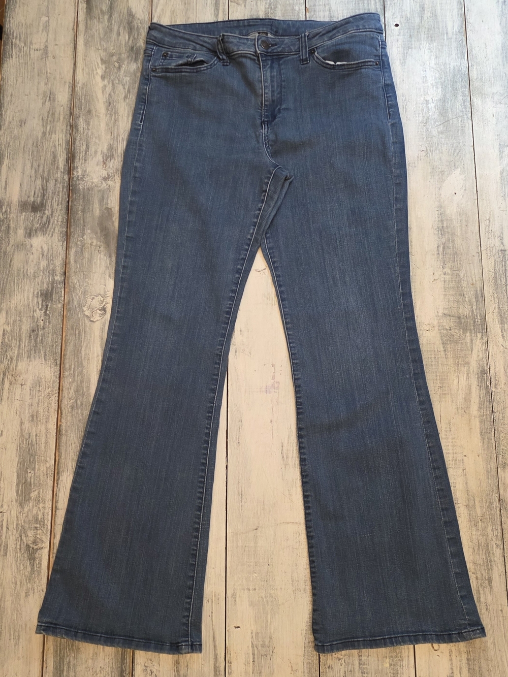 Banana Republic Women's Blue Flare Mid Rise Jeans sz 14